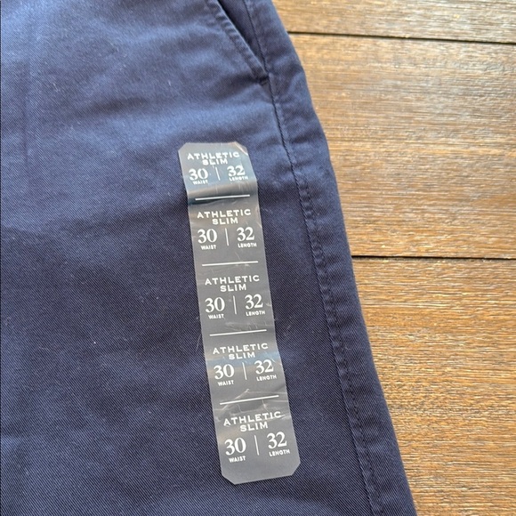 J. Crew Athletic slim-fit chino pant Size 30/32 - Picture 7 of 11